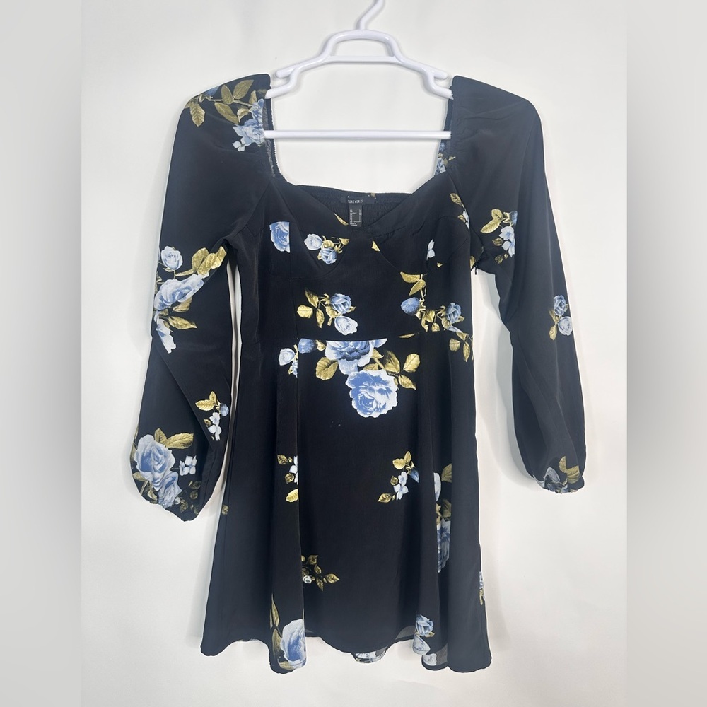 Forever 21 Dress‎ Womens L Black Long Bishop Sleeve Floral. Side zip